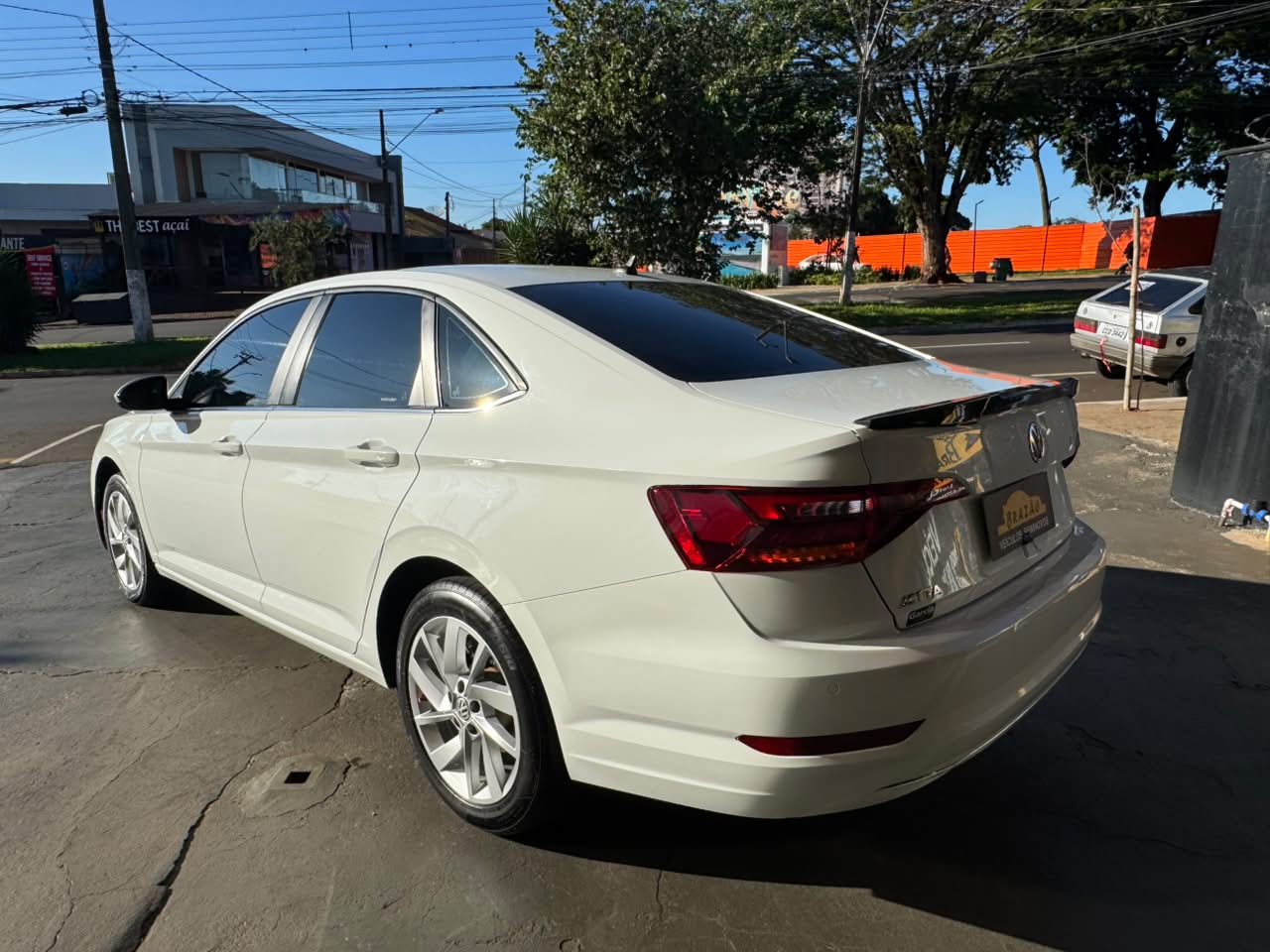 Jetta comfortline com pacote R line