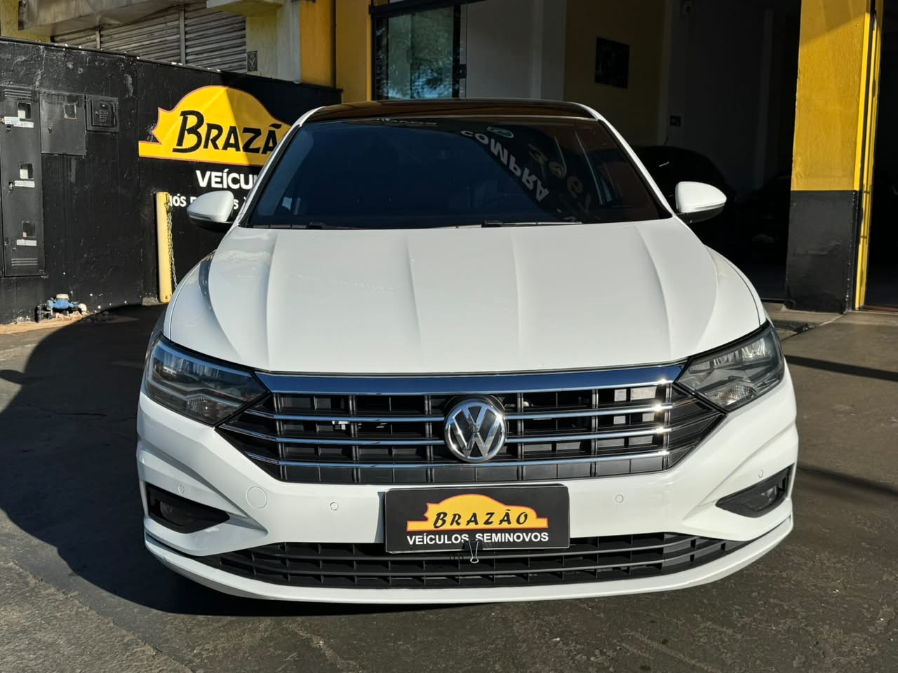 Jetta comfortline com pacote R line