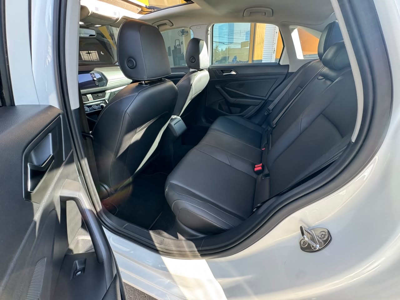 Jetta comfortline com pacote R line