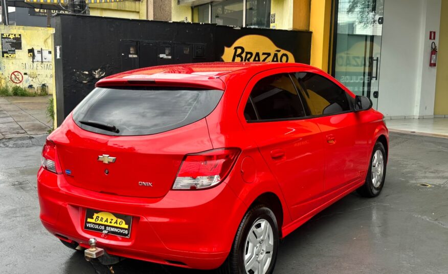 Chevrolet Onix Joy - foto 13